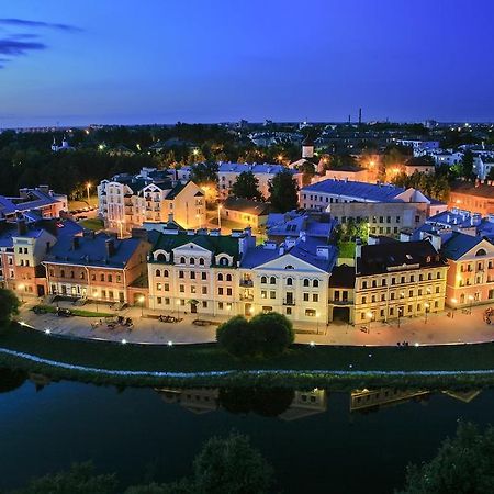 Golden Embankment Hotel Pskov Eksteriør billede