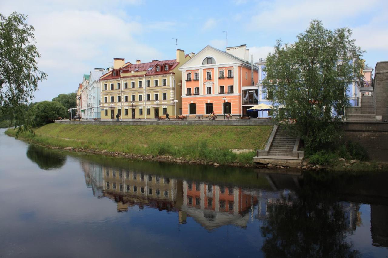 Golden Embankment Hotel Pskov Eksteriør billede